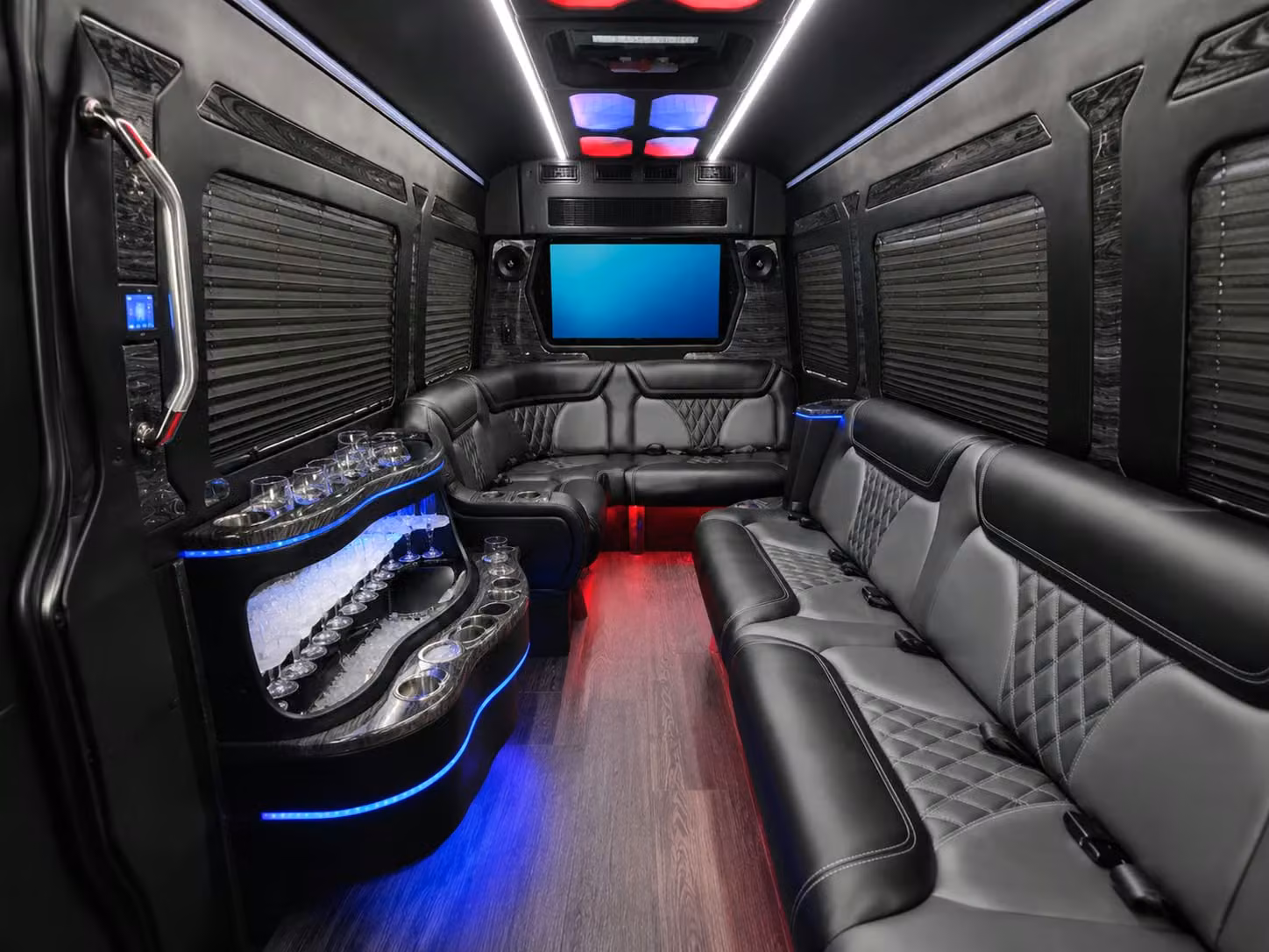 comfortable bus transportation for greeley senior ministry groups